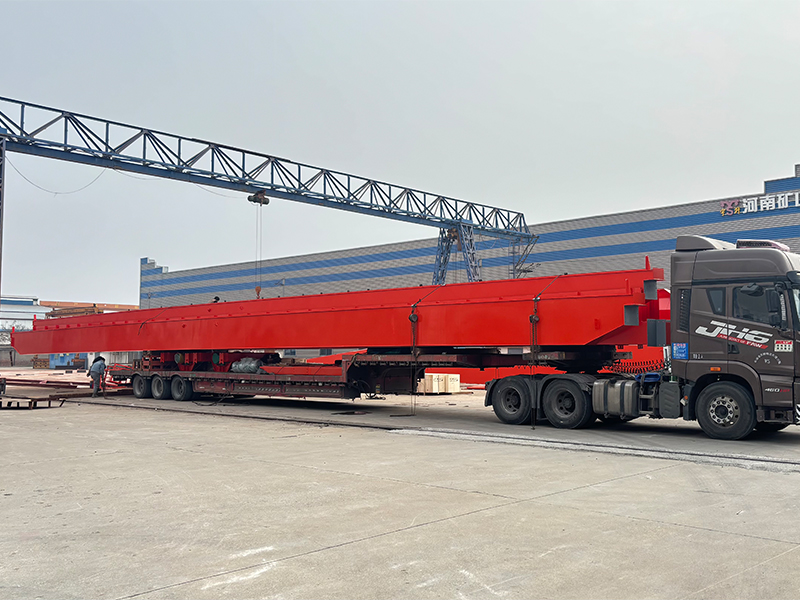 葫蘆雙梁、電動(dòng)單梁 LH5t-30.34m LD5t-30.34m 制作完成 裝車(chē)發(fā)出